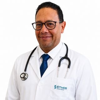 Dr. Silvio Villa Real