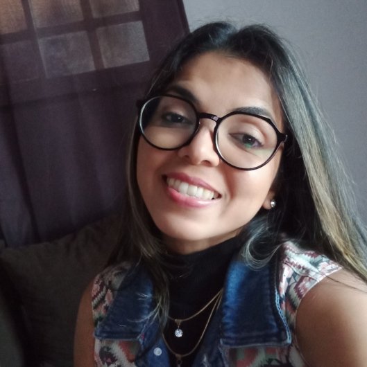 Dra. Kezia Muniz