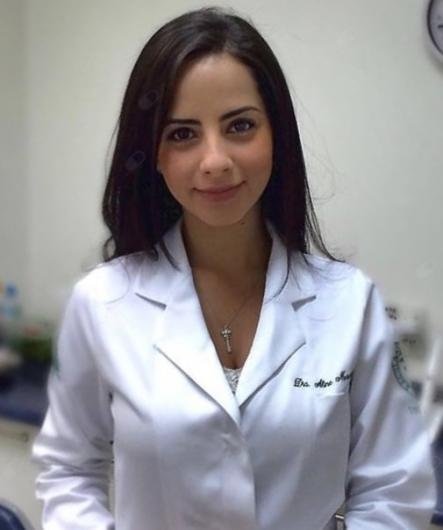 Dra. Aline Maestrello Franco