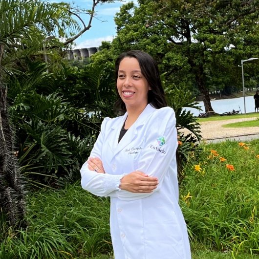 Dra. Thais Coutinho