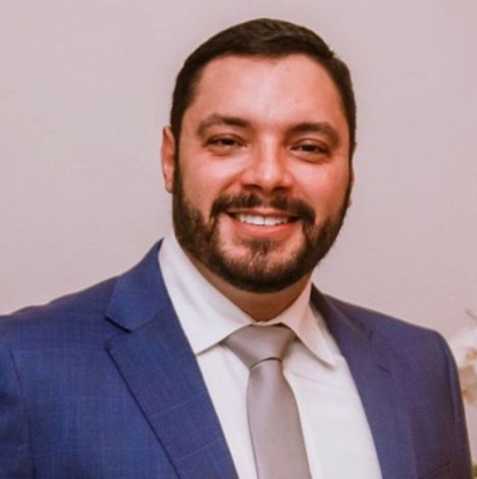 Dr. José Walter Prado