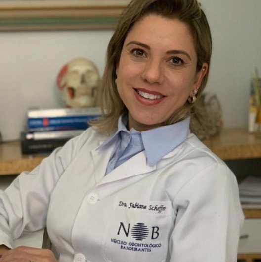 Dra. Fabiane Scheffer