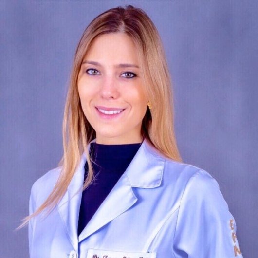 Dra. Luciana Malzoni Langhi