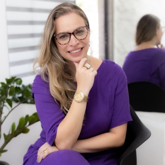 Dra. Larissa Alves