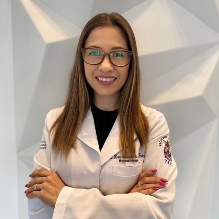 Dra. Karine Fortes
