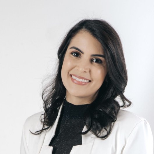 Dra. Allana Rodrigues Araújo Luz Martins