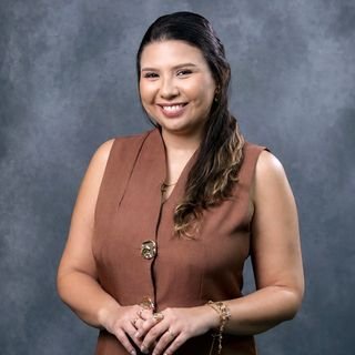 Dra. Maria Ribeiro