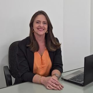 Dra. Andressa Lucas Graciano Bortoletto