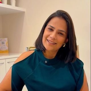 Dra. Lorrana Estevam Fernandes