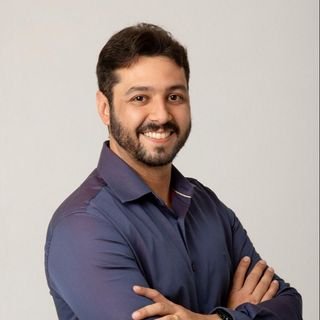 Dr. Yuri Leite Eloy