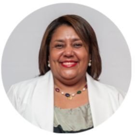 Dra. Raquel Roque Carvalho