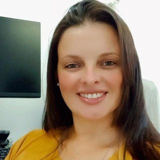 Dra. Ediana Oliveira Azevedo