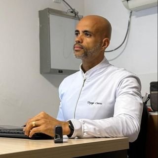 Dr. Thyago Chaves