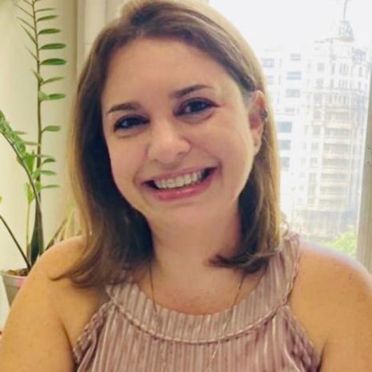 Dra. Carla Semidamori
