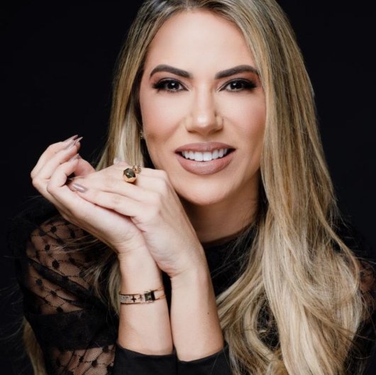 Dra. Luanna Carneiro