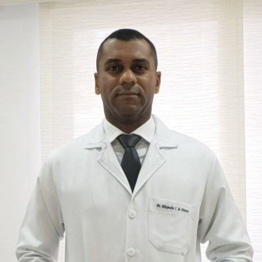 Dr. Alexandre Carvalho de Oliveira