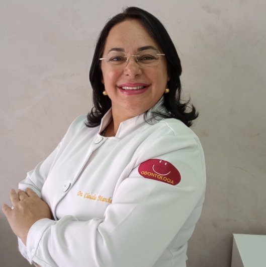 Dra. Cláudia Marchetto Costa