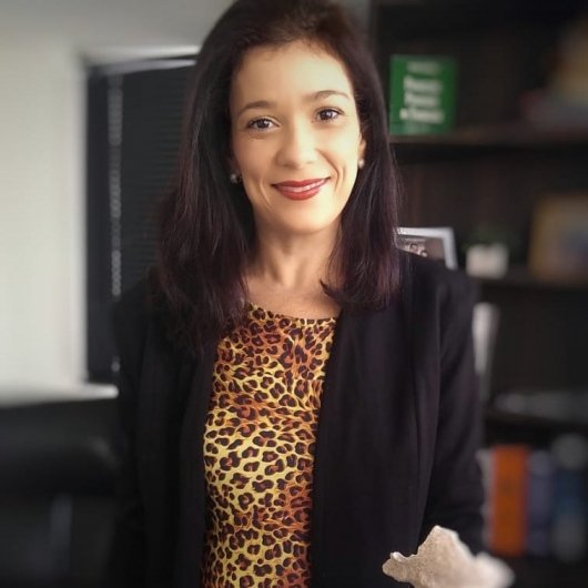 Évane Dourado