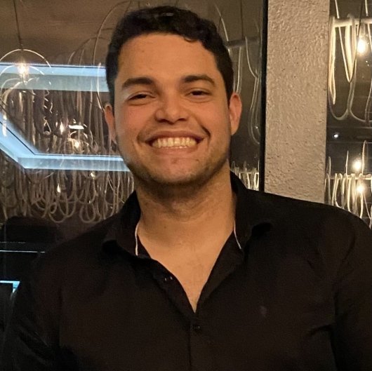 Dr. Eduardo Fernando