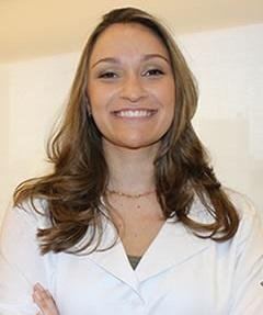 Dra. Naira Scartezzini Senna