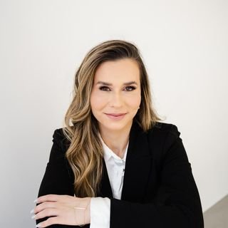 Dra. Bianca Bortoluzzi Corrêa