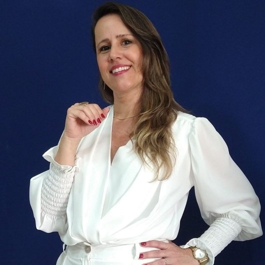 Dra. Andréa Zacarias