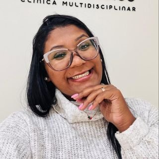 Dra. Francine Gonçalves Costa