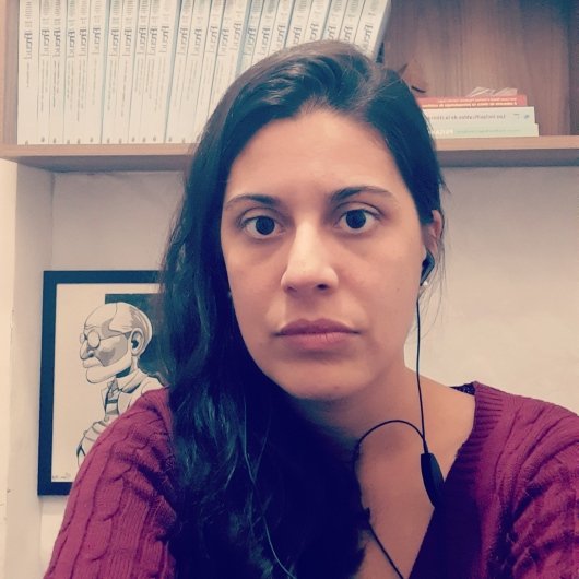 Dra. Júlia Reis