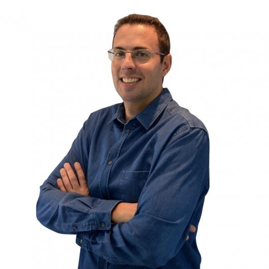 Dr. Mauricio Gomes