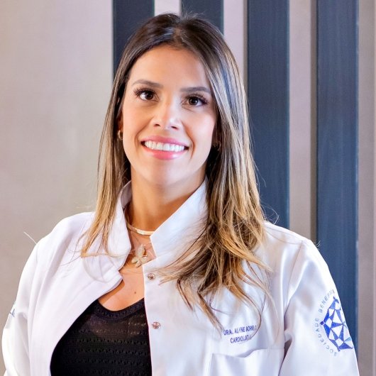 Dra. Alyne Borba