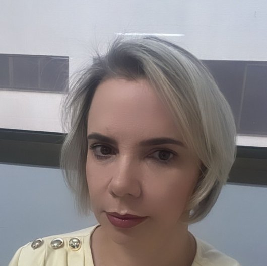 Dra. Nivia Cristina Ferreira