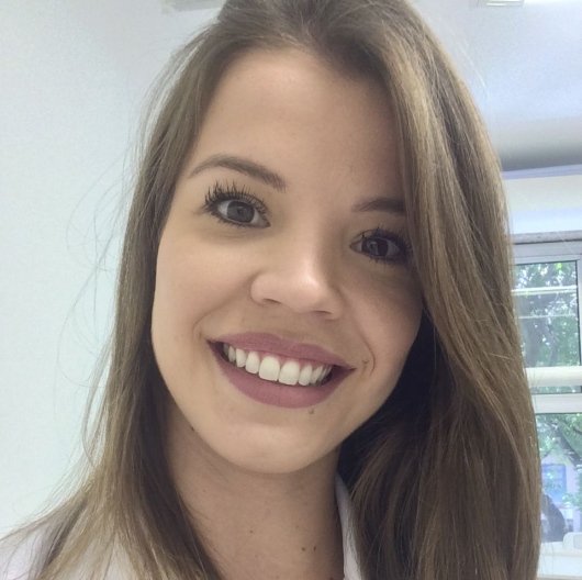 Dra. Flávia Leite Lima