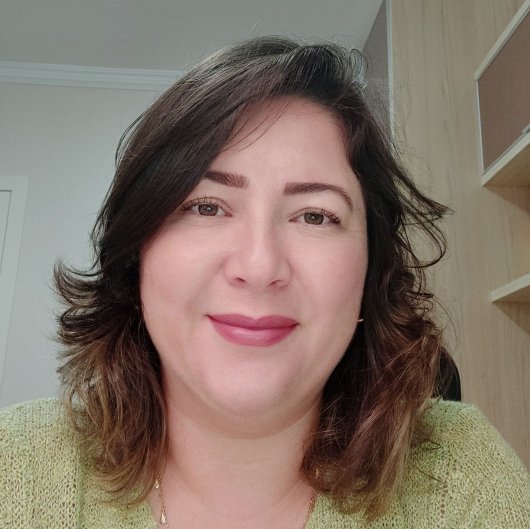 Cândice Helen Teixeira Viana