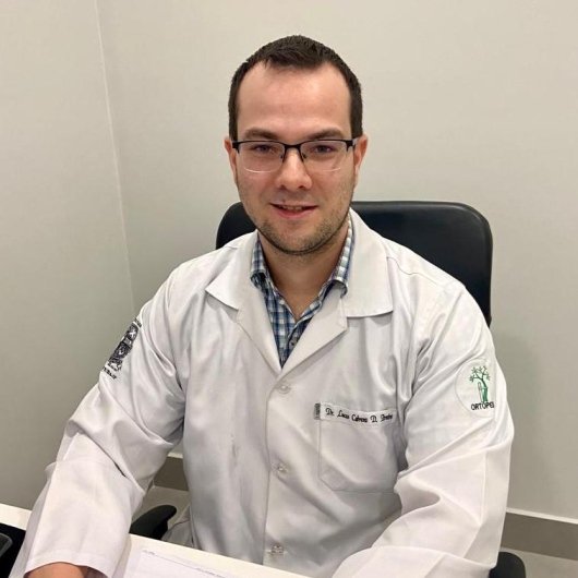 Dr. Lucas Cabrera