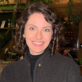 Dra. Juliane Coelho Ricciardi
