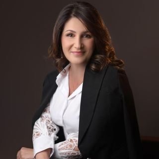 Dra. Erika Hoepers Zanella Crippa