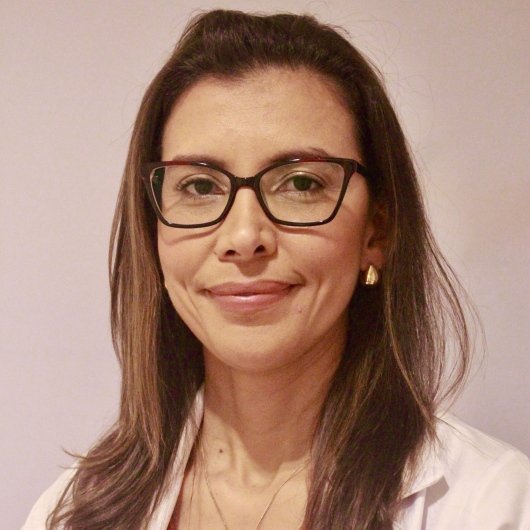 Dra. Juliana Esteves Marques Pinto
