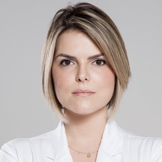 Dra. Stefania Diniz