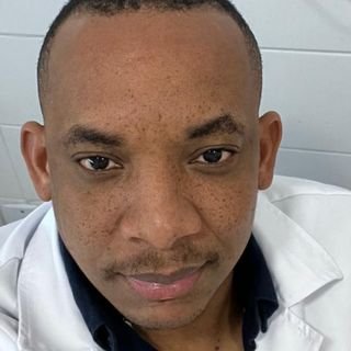 Dr. Eliandris Zayas Despaigne