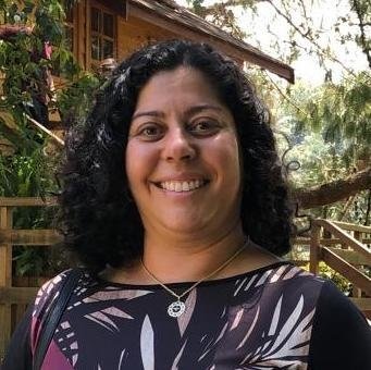 Dra. Isadora Cury Matos