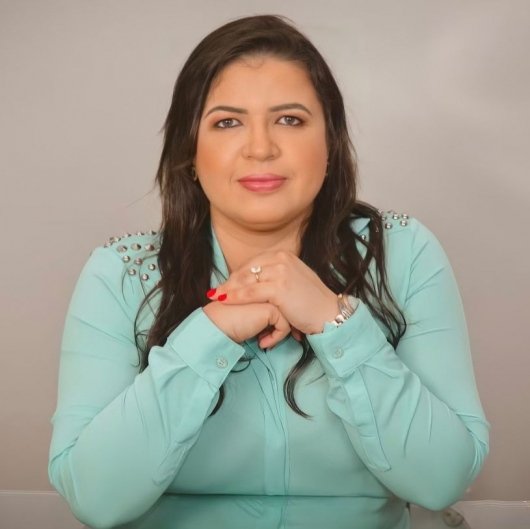 Dra. Arimaza Contarini Soares