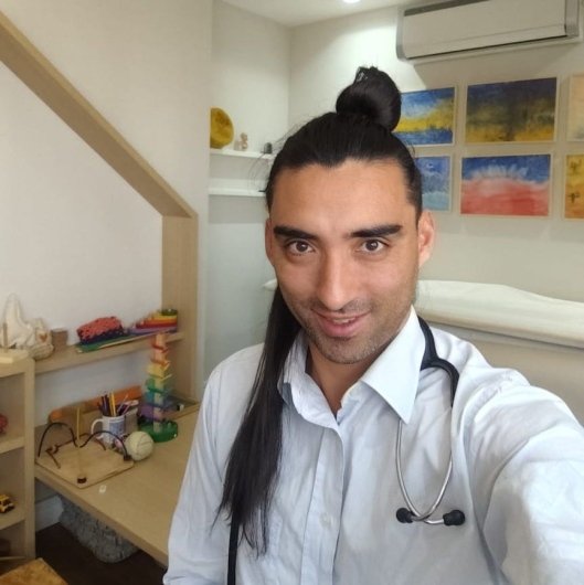 Dr. Lucas Hatanaka