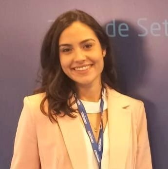 Dra. Gabriela Bartzen Pereira