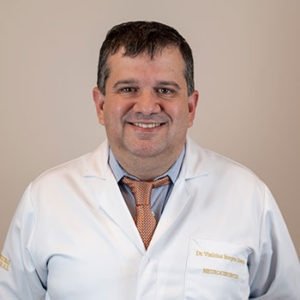 Dr. Vinícius Borges Soares