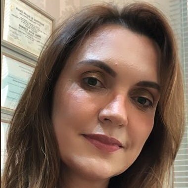 Dra. Débora Legramandi