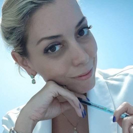 Dra. Adriana Martins Côrtes