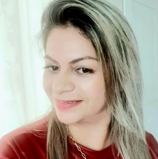 Julia Macedo
