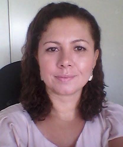 Dra. Danielle Moura de Carvalho