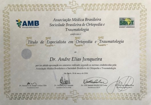 Dr. André Elias Junqueira