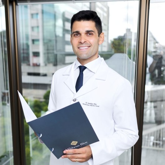 Dr. Matheus Rios